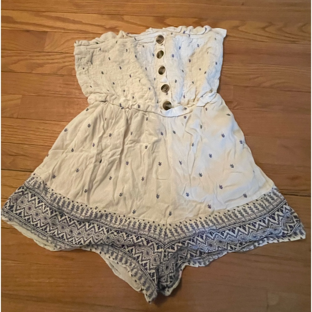 Size M strapless romper